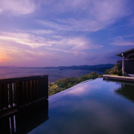 Plaza Awajishima Hotel Minamiawaji Buitenkant foto