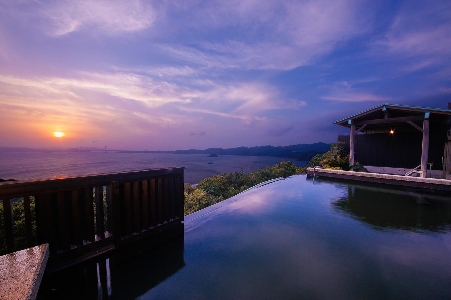Plaza Awajishima Hotel Minamiawaji Buitenkant foto