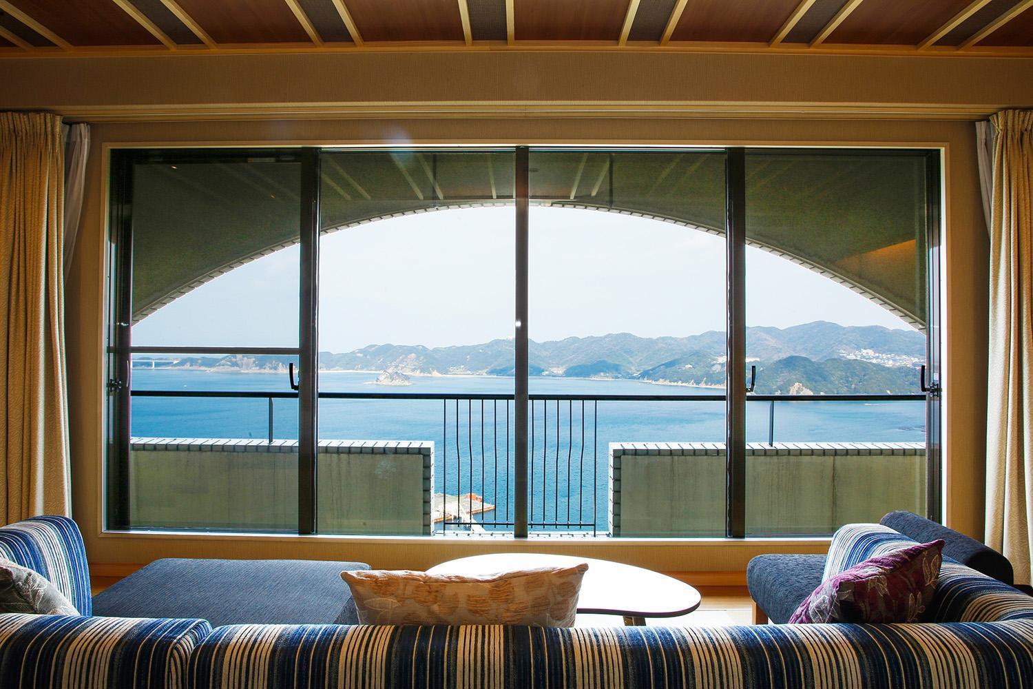 Plaza Awajishima Hotel Minamiawaji Buitenkant foto