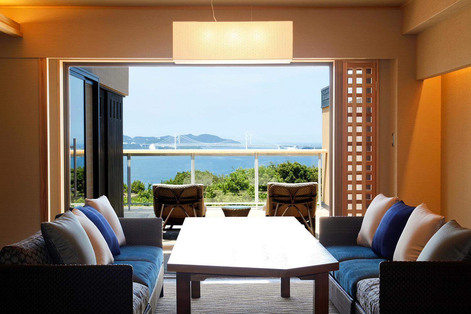 Plaza Awajishima Hotel Minamiawaji Buitenkant foto