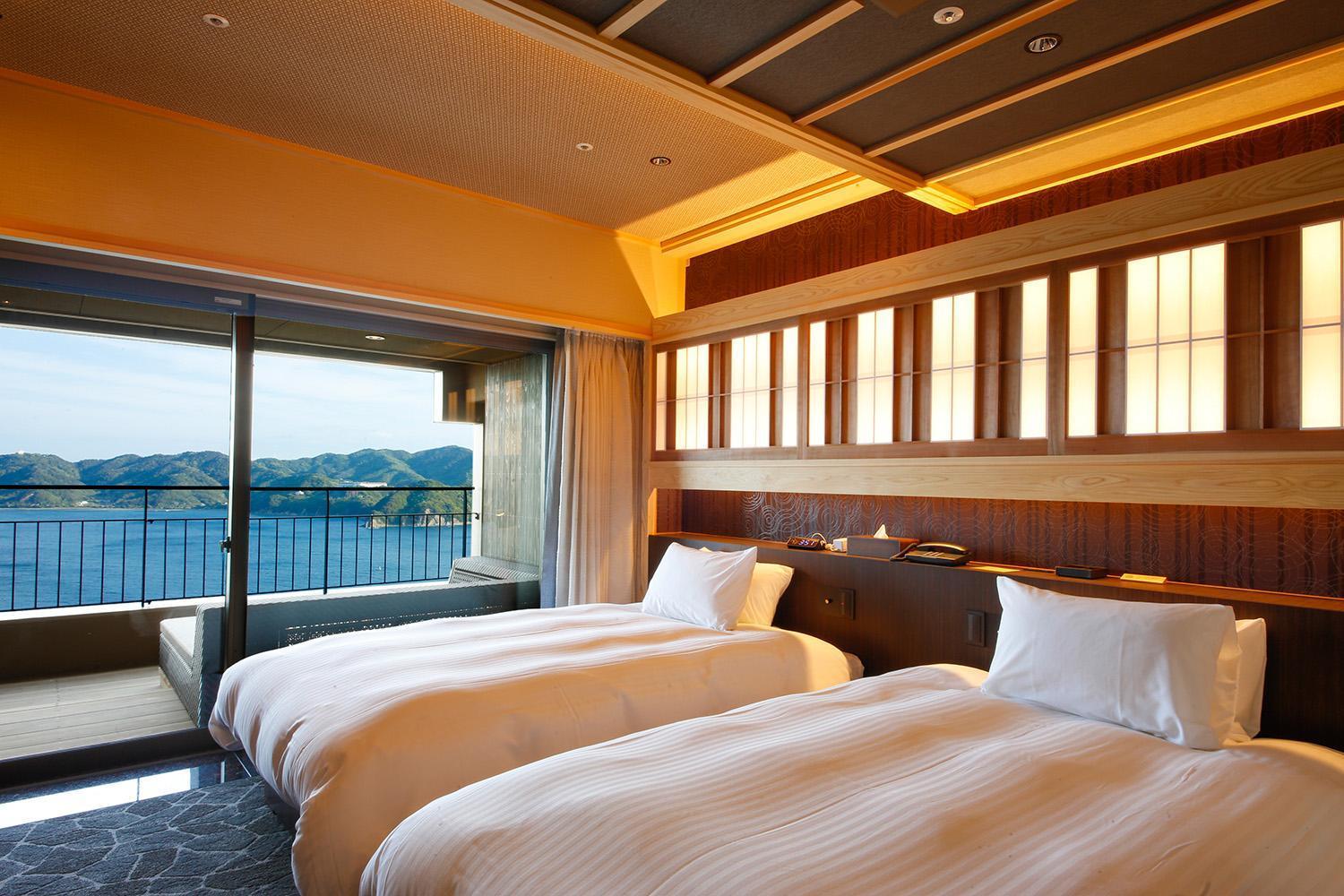 Plaza Awajishima Hotel Minamiawaji Buitenkant foto